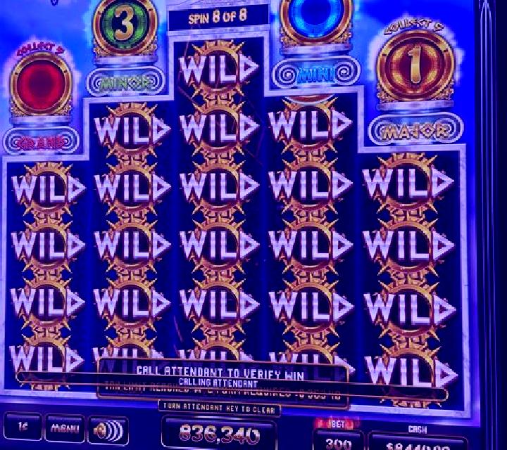Triple 8s online slot