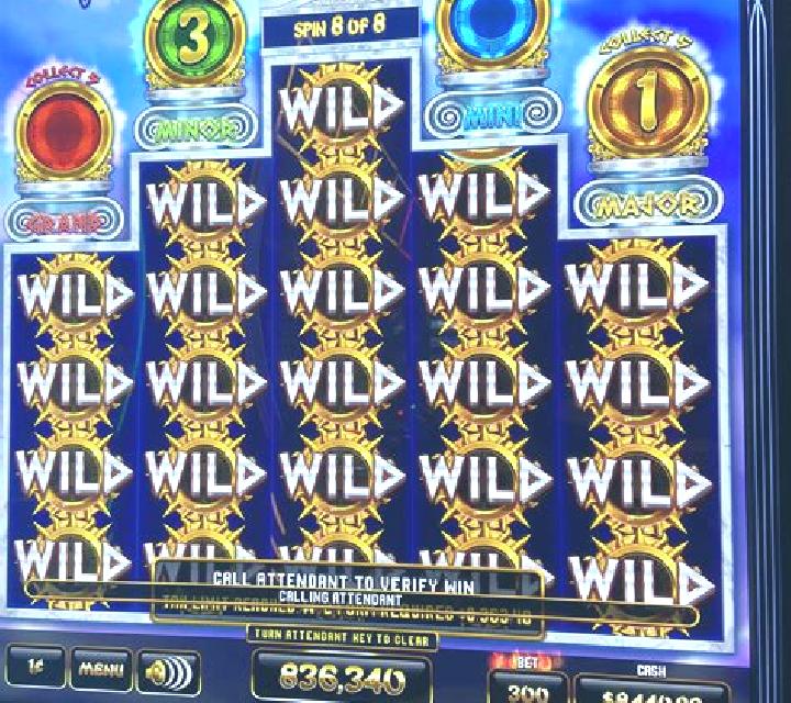Triple 8s slot
