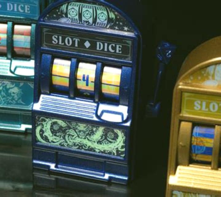 Triple Dice slot machine