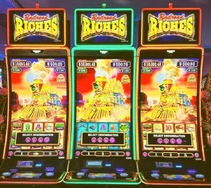 Triple Paradise Riches slot machine