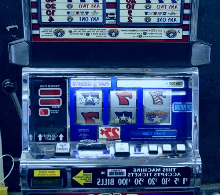 Triple Stars slot machine