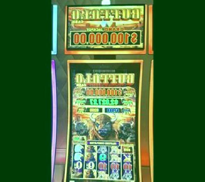 Troll KO slot machine