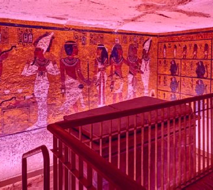 Tutankhamun s Tomb - Hold & Win slot machine
