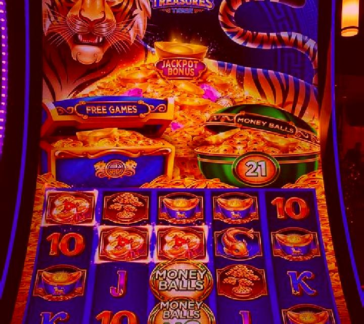 Tutan s Treasure slot machine