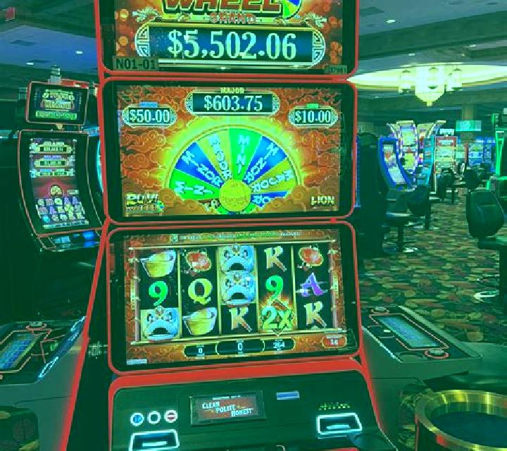 Twin27 slot machine