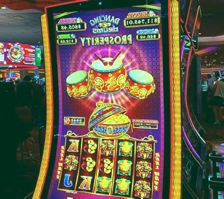 Two Tribes slot game