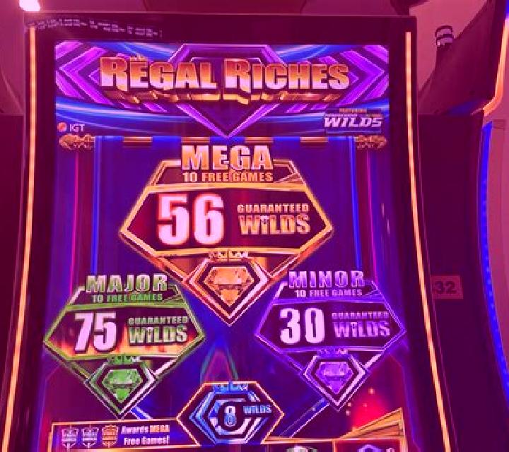 Tycoon Riches Hold & Hit online slot