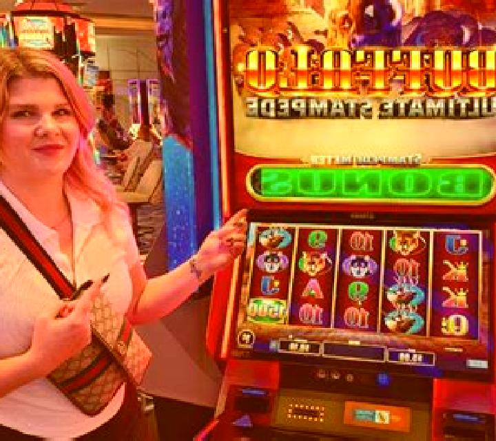 Ultimate Flip slot machine