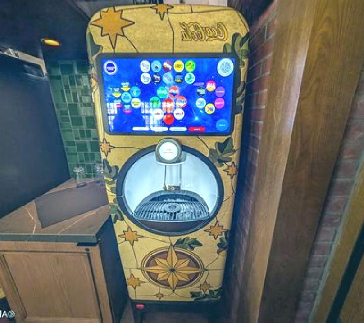 Universal Cup slot machine