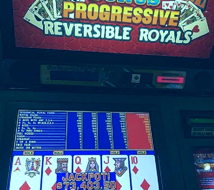 Unlikely Royals slot machine