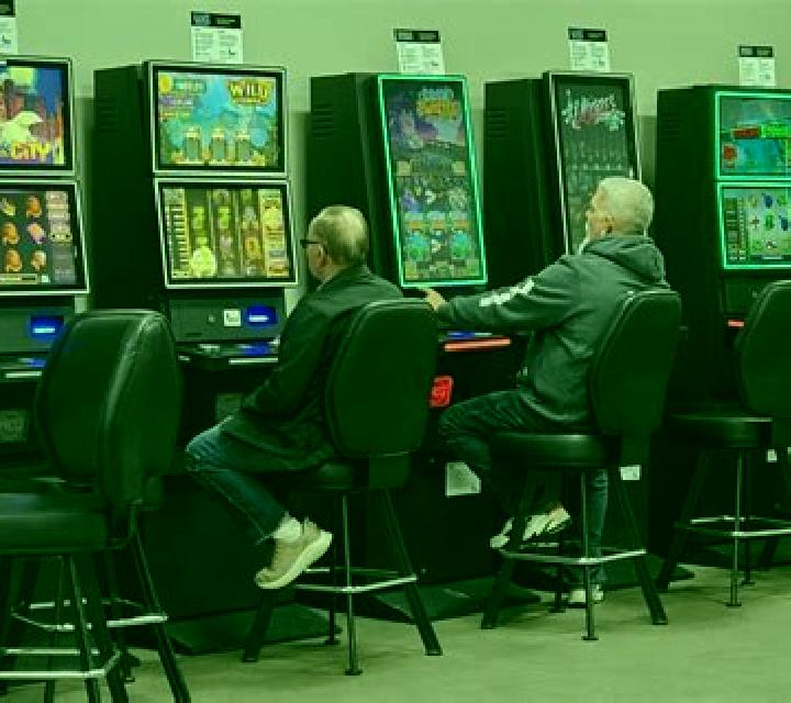 Up Down slot game