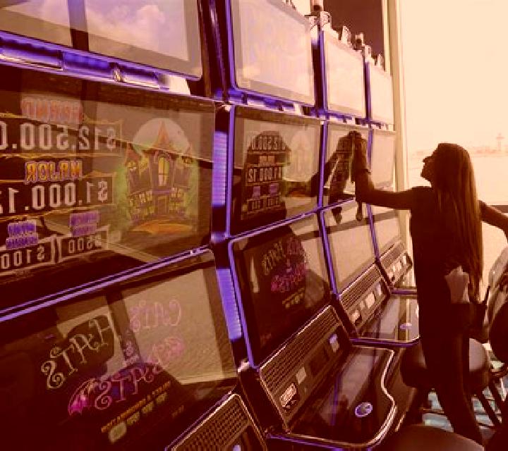 Up or Down slot game