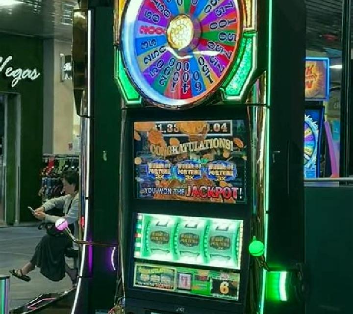 Vegas AfterParty slot machine