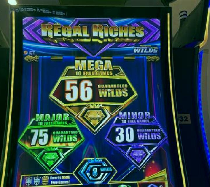 Vegas Riches slot game