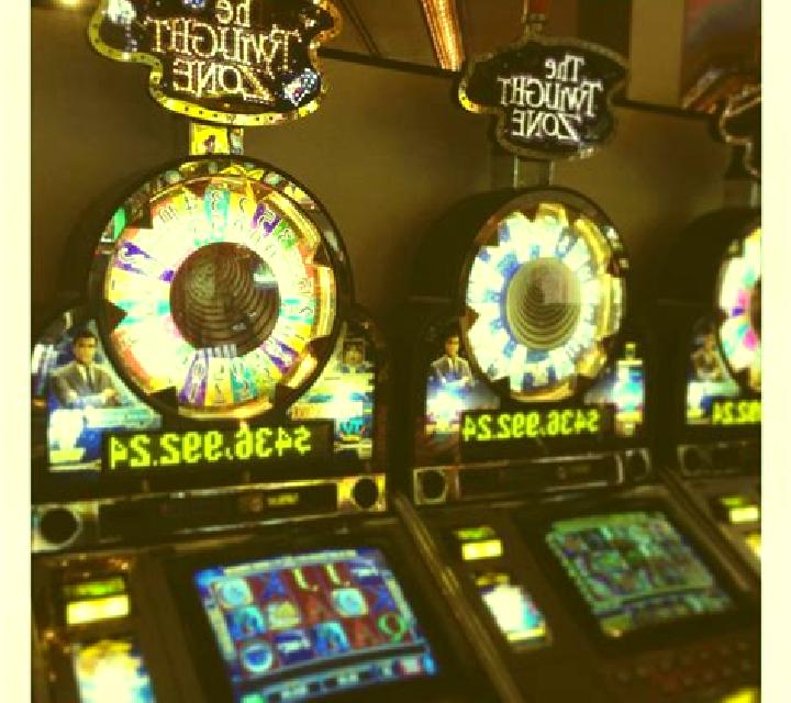 Vegas Twilight slot machine