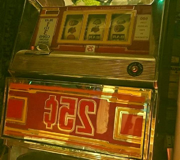 Vintage Vegas slot machine
