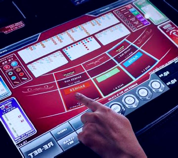 VIP Multihand Baccarat slot machine