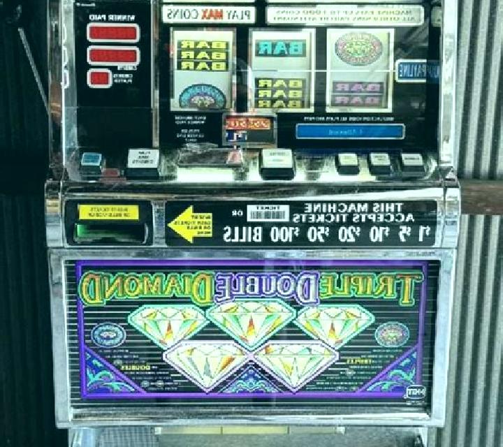Voodoo Pinup 2000 slot machine