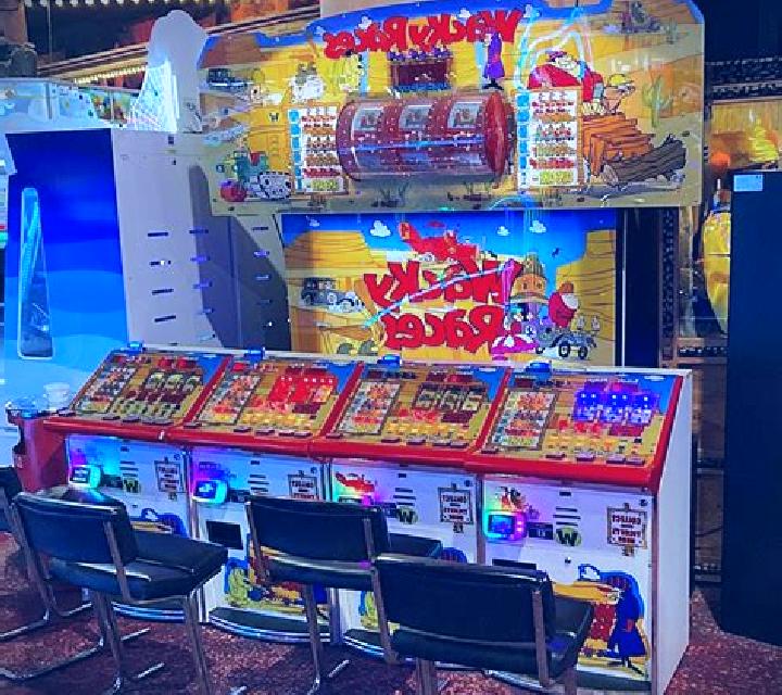 Wacky Wilds slot machine