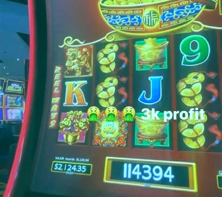 Wags Best Friend slot machine