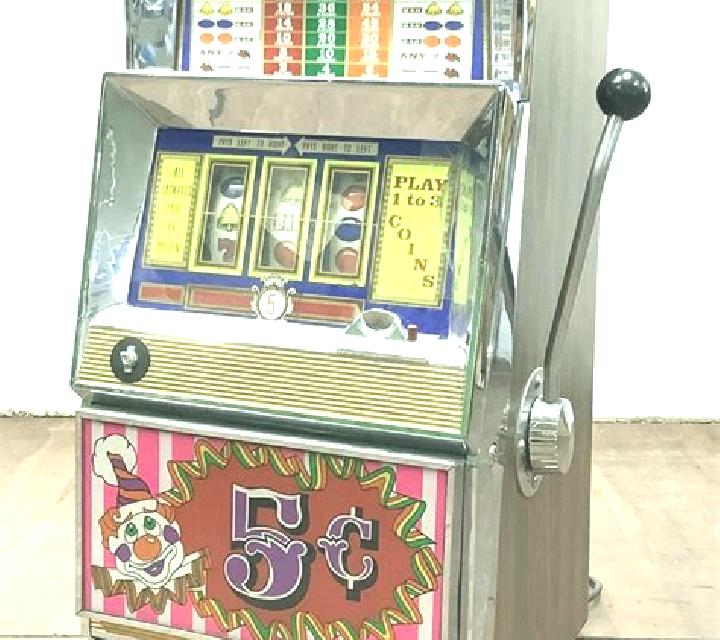 Wanted 5 slot machine
