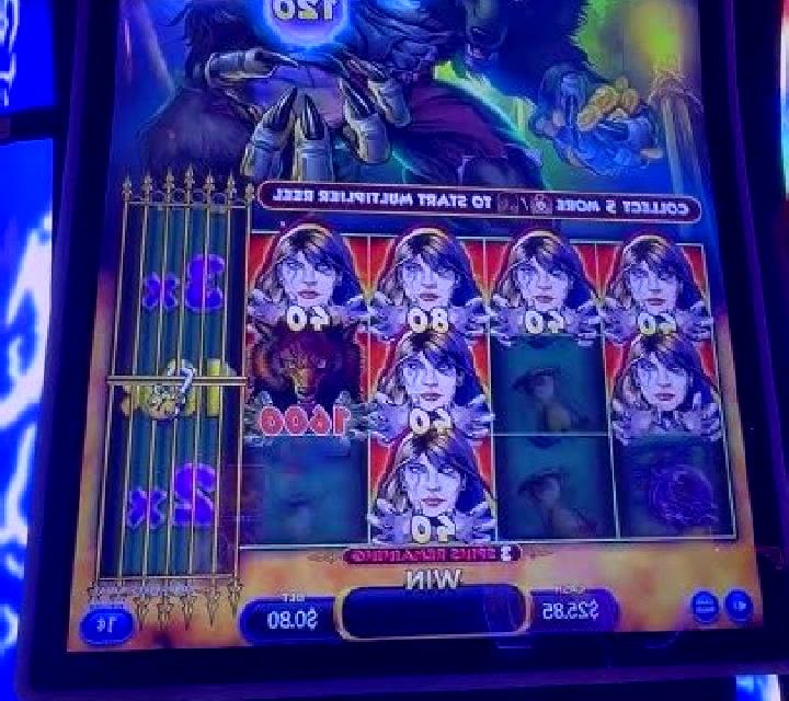 Werewolf Madness slot game