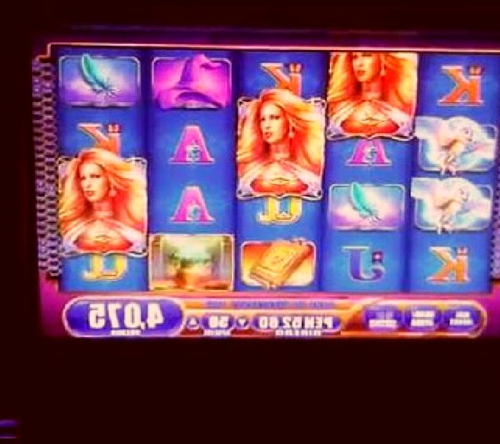 Wicked beauty slot machine