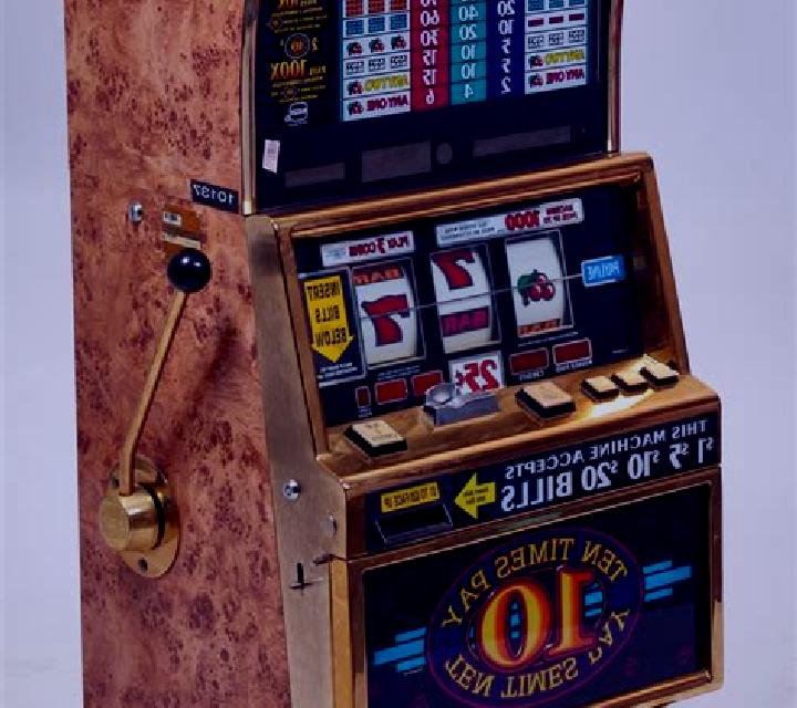 Wild Lady Cash 10 slot machine