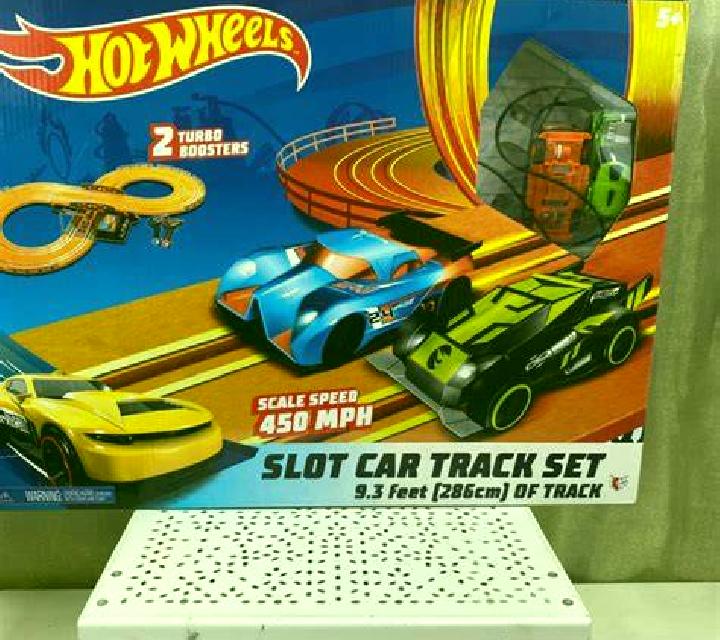 Winch & Wheels slot