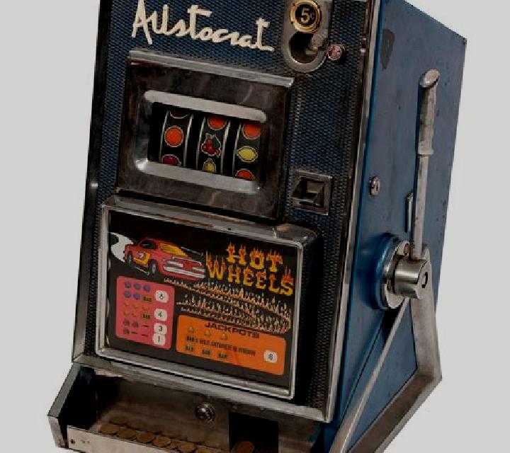 Wins & Wheels slot machine