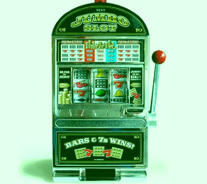 WintoberFest slot machine