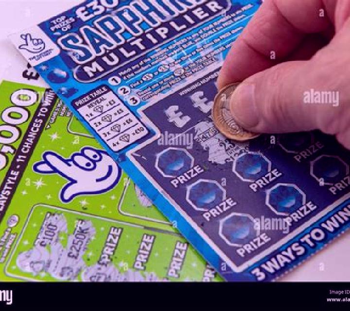 With Cleo Scratchcard slot machine