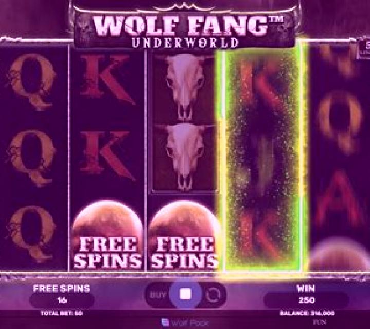 Wolf Fang - Underworld slot machine