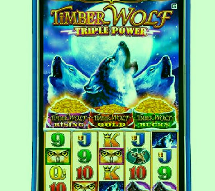 Wolf Moon (Aristocrat) slot machine