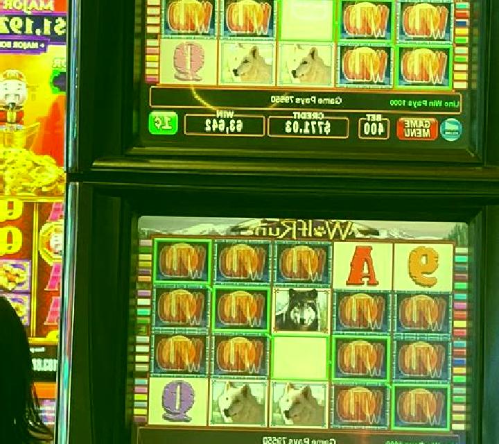 Wolf of Charms slot machine