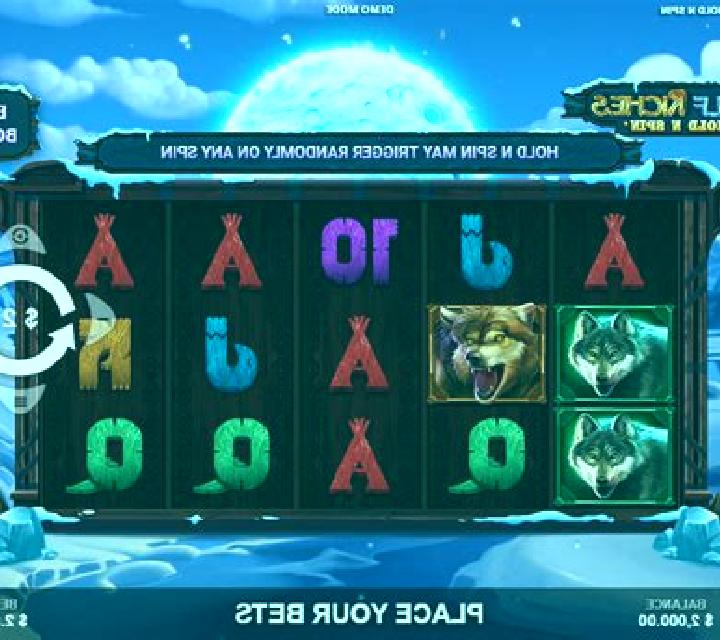 Wolf Riches Hold N Spin slot game