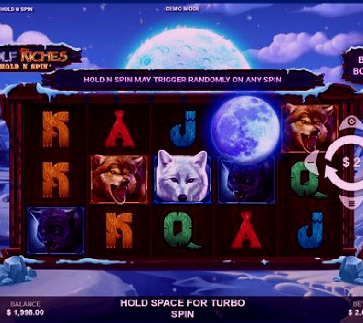 Wolf Riches Hold N Spin slot