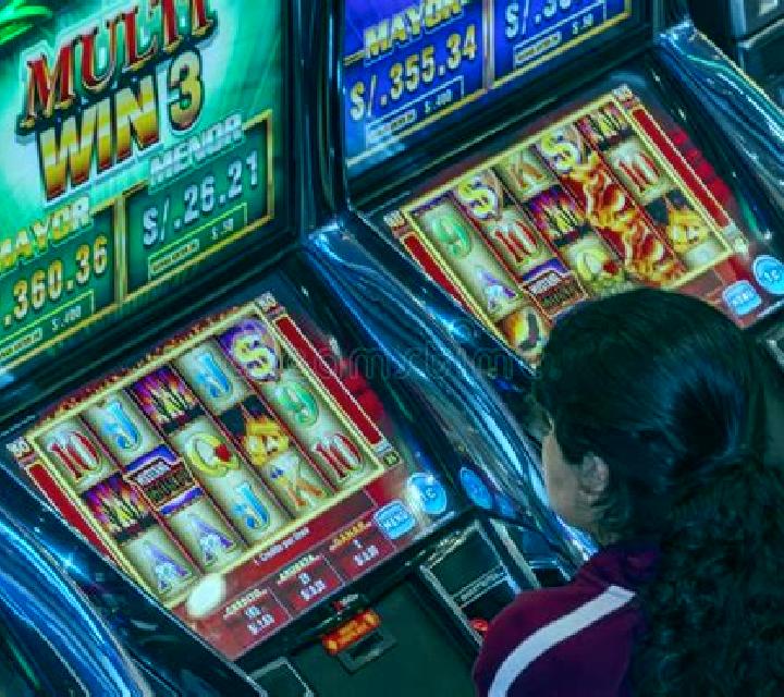 Wolf s Moon 3 slot machine