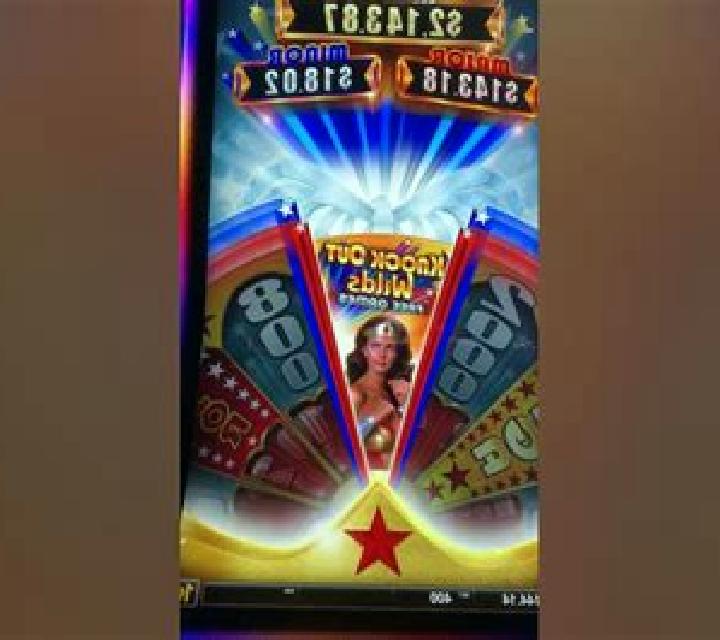 Wonder Woman Gold slot machine