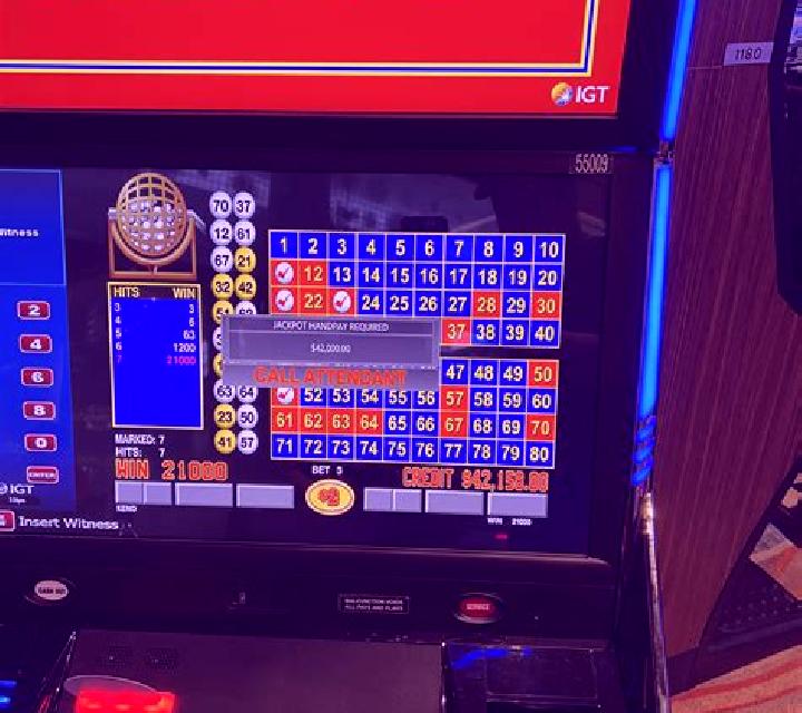 Xmas Keno slot game
