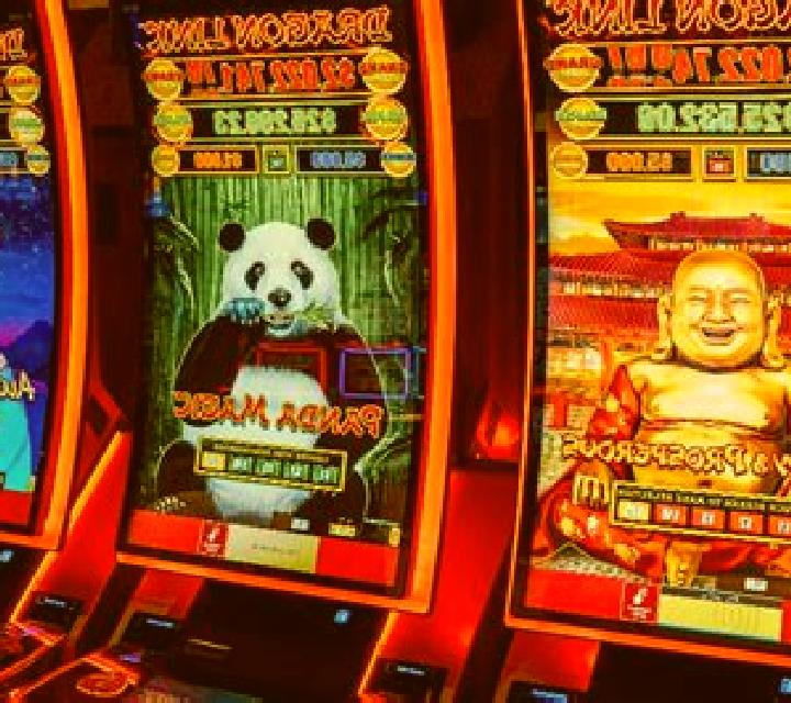 Zhong Yi and Dragon slot machine