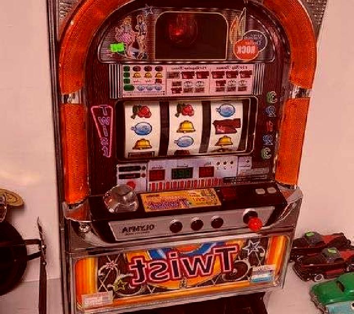 Zumba Twist slot machine